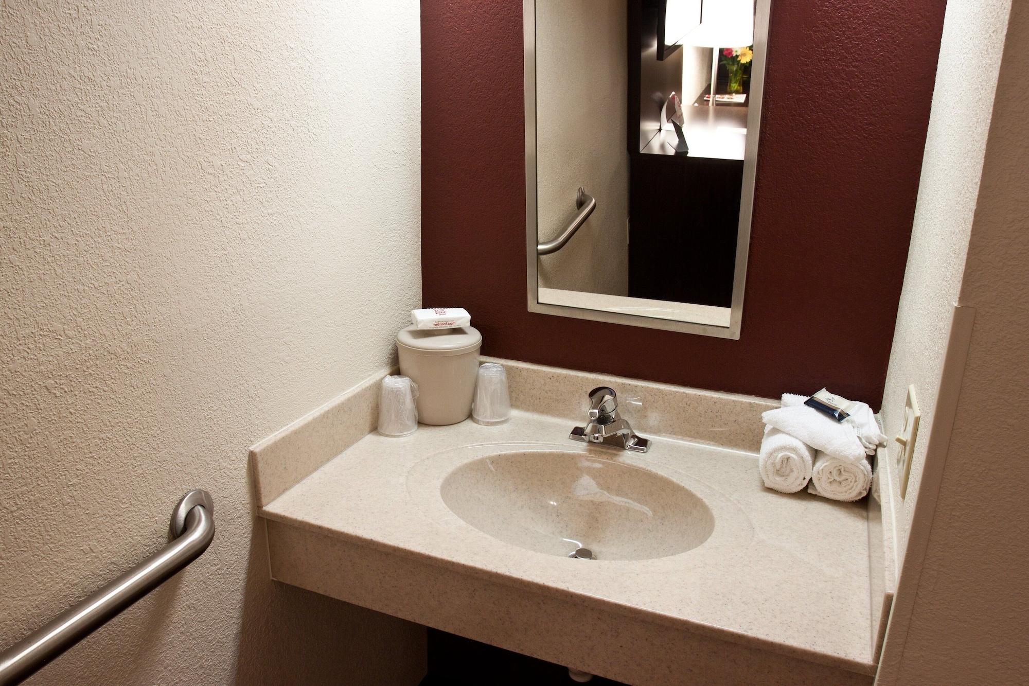Red Roof Inn Plus+ Columbus - Dublin Dış mekan fotoğraf