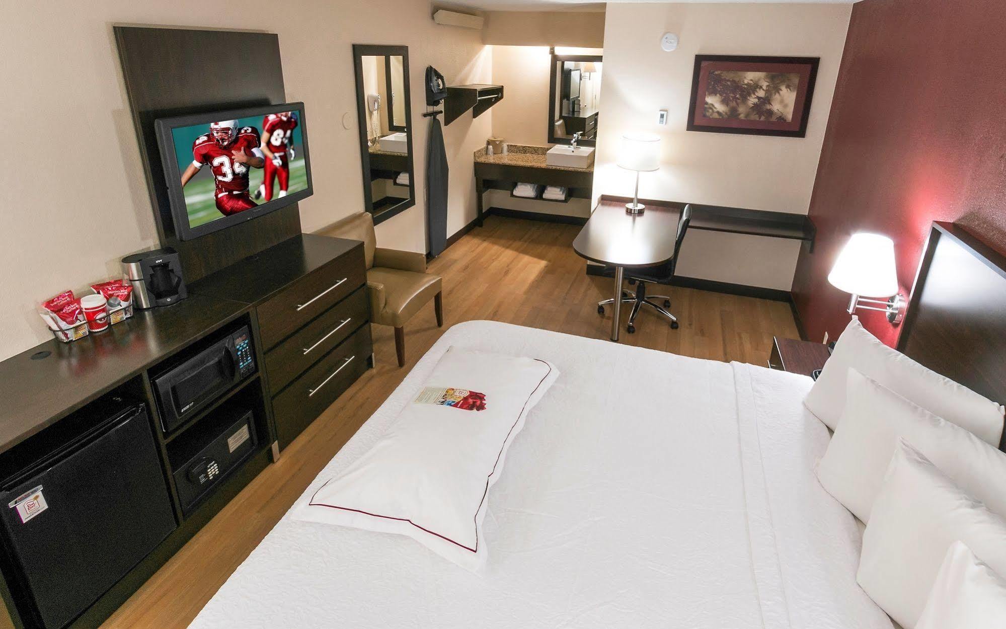 Red Roof Inn Plus+ Columbus - Dublin Dış mekan fotoğraf